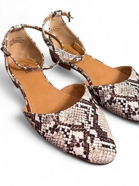Snake-Print Pointed D'Orsay Flats with Ankle Strap - Brown/White